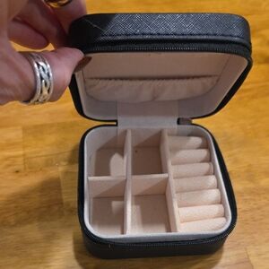 Black Jewelry Organizer Case
